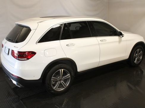 Used 2021 Mercedes-Benz GLC 300 4MATIC image 5