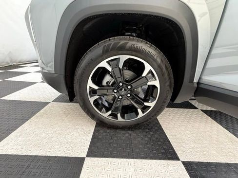 New 2026 Chevrolet Equinox LT w/ Convenience Package II AWD/4WD image 10