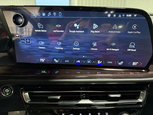 New 2026 Chevrolet Traverse Z71 w/ Driver Confidence Package image 17