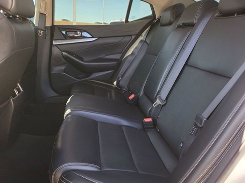 Used 2022 Nissan Maxima SV w/ Floor Mat Group image 24