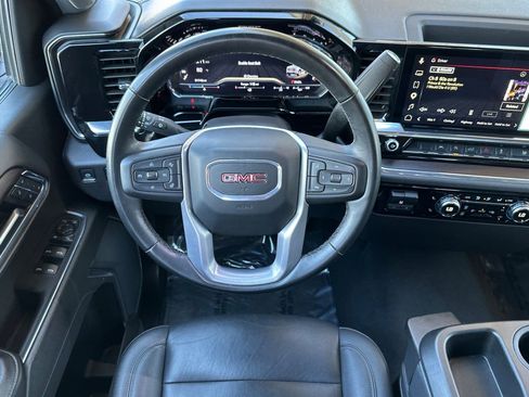 Certified 2025 GMC Sierra 1500 SLT AWD/4WD image 29