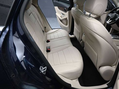 Used 2022 Mercedes-Benz GLC 300 GLC 300 image 15