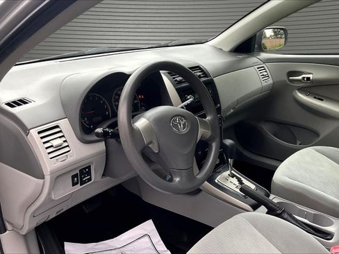 Used 2010 Toyota Corolla LE FWD image 16