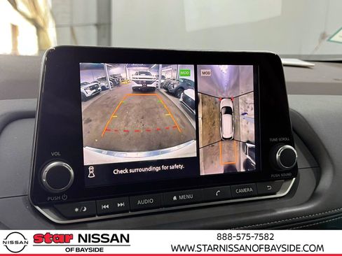 Used 2023 Nissan Rogue SL image 29