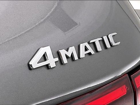Certified 2022 Mercedes-Benz GLB 250 4MATIC image 7