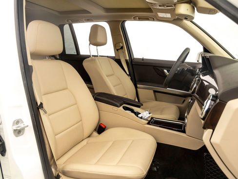 Used 2014 Mercedes-Benz GLK 350 2WD image 26