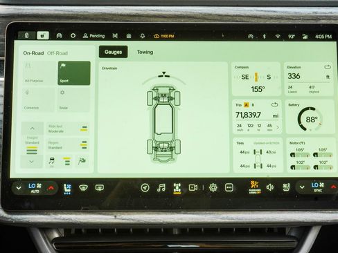 Used 2022 Rivian R1T Adventure AWD/4WD image 21