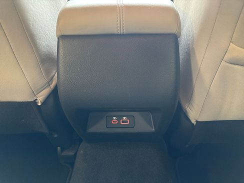 Used 2025 Nissan Altima 2.5 SV FWD image 24