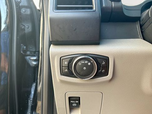 Used 2018 Ford F150 XL w/ Equipment Group 101A Mid AWD/4WD image 16