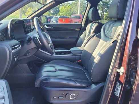 Used 2023 Hyundai Palisade Calligraphy image 10