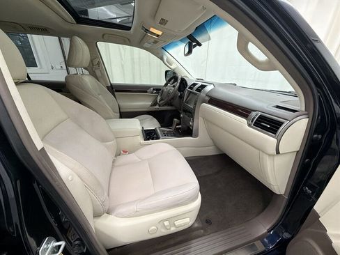 Used 2017 Lexus GX 460 Premium AWD/4WD image 13