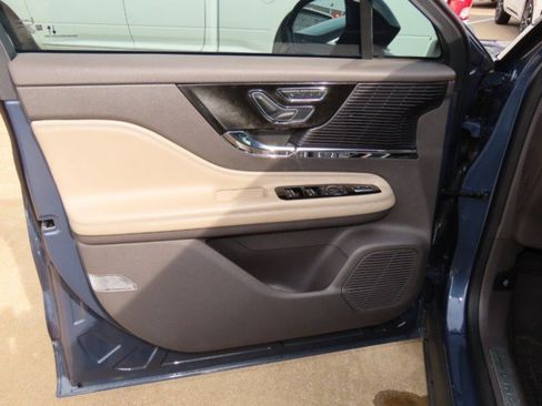 Used 2022 Lincoln Corsair Reserve w/ Elements Package image 23