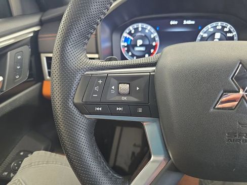 Used 2024 Mitsubishi Outlander SEL image 20
