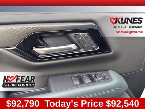 New 2026 GMC Yukon AT4 w/ AT4 Premium Plus Package image 21