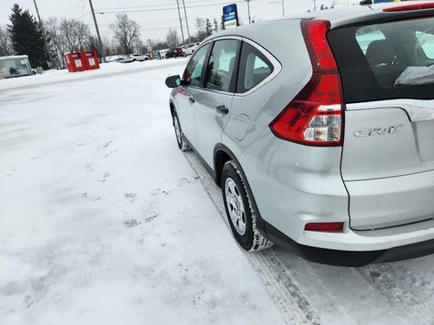 Used 2015 Honda CR-V LX image 3