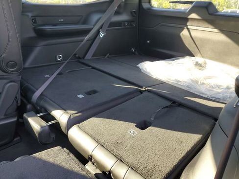 New 2025 Jeep Wagoneer Series II image 17