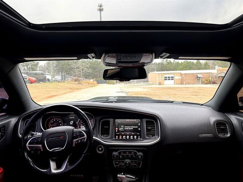 Used 2016 Dodge Charger R/T Scat Pack w/ Technology Group image 15