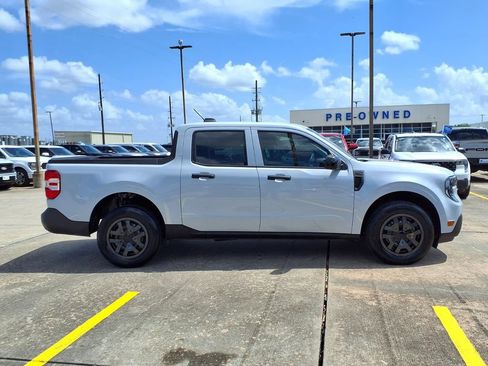 Used 2025 Ford Maverick XL w/ Equipment Group 102A AWD/4WD image 8