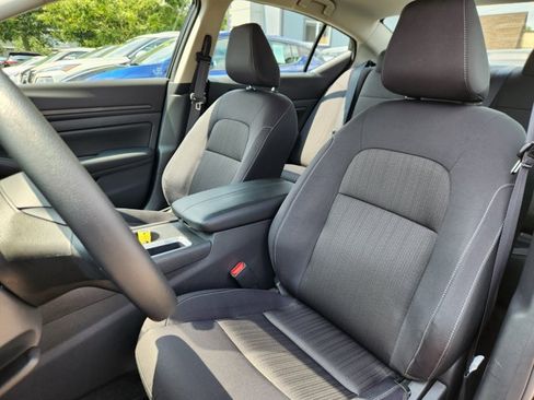 Certified 2025 Nissan Altima 2.5 S FWD image 7