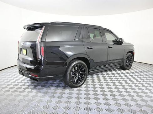 Used 2024 Cadillac Escalade Sport Platinum w/ LPO, ONYX Package AWD/4WD image 6