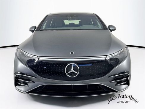 Used 2023 Mercedes-Benz EQS 580 4MATIC Sedan w/ Exclusive Trim Package image 2