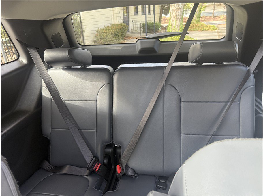Used 2018 Chevrolet Traverse Premier AWD/4WD image 11