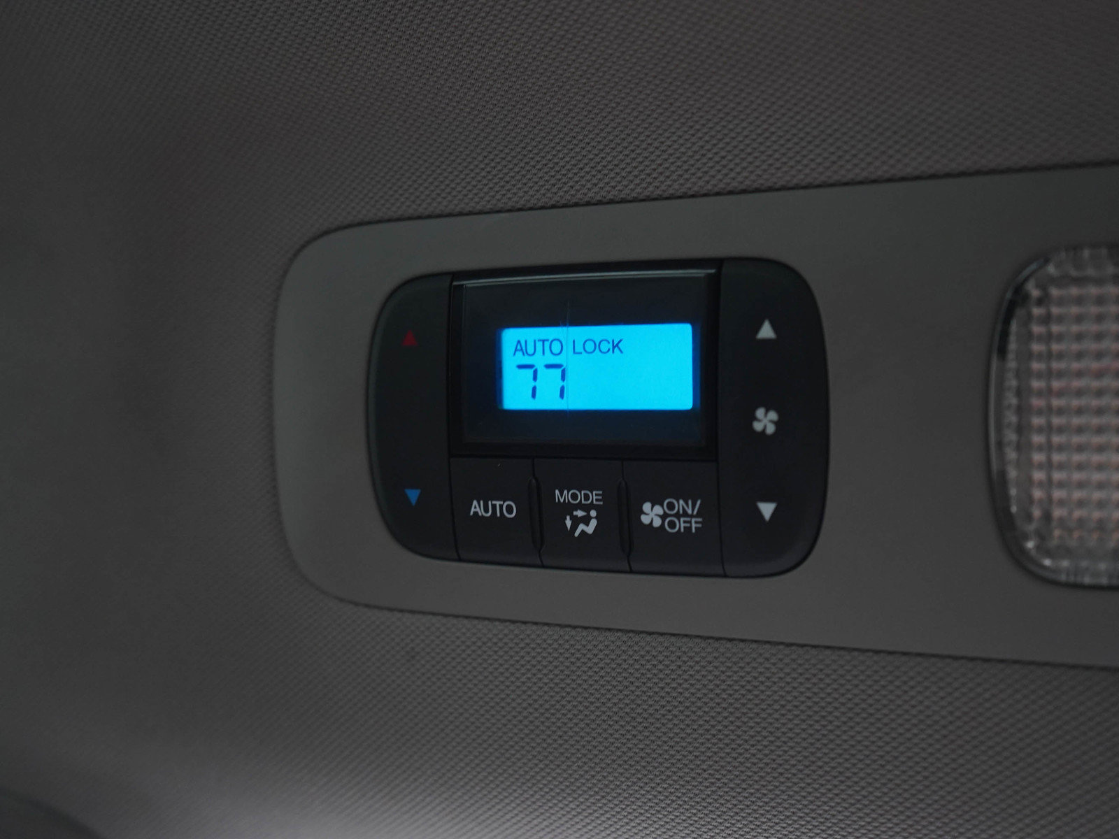 Used 2012 Honda Odyssey Touring image 19