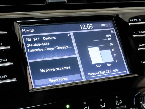 Used 2019 Toyota Camry LE FWD image 28