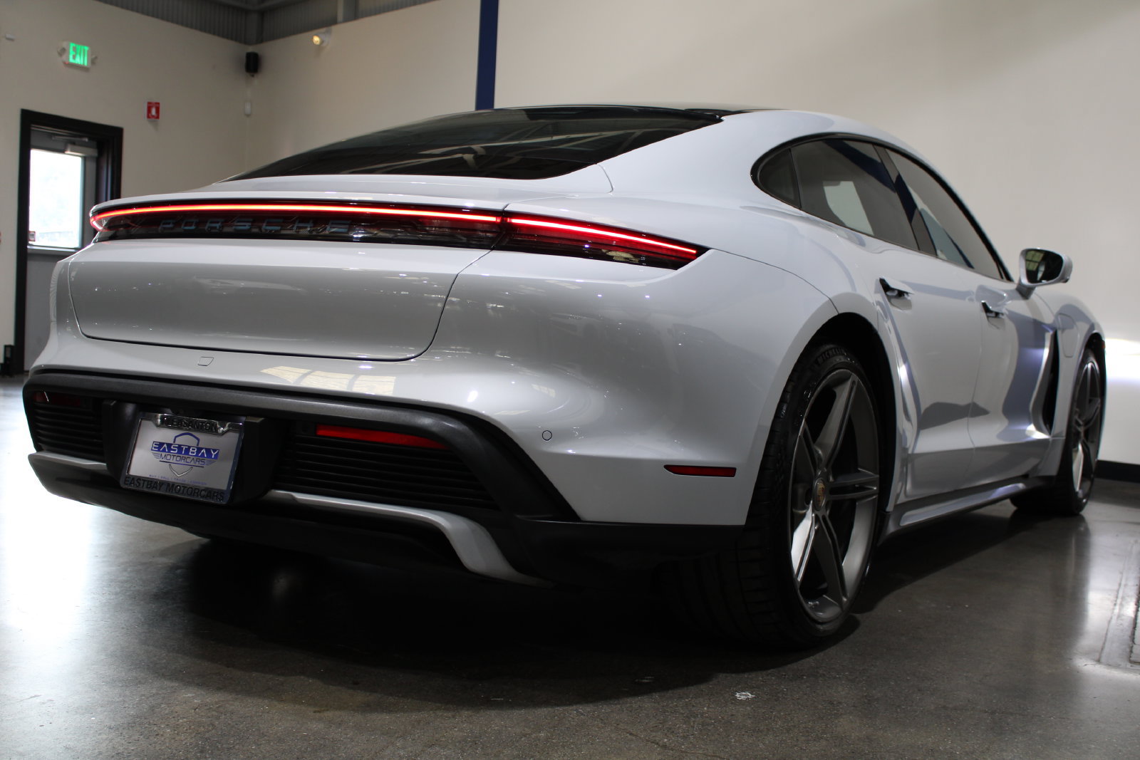 Used 2021 Porsche Taycan Turbo AWD/4WD image 11