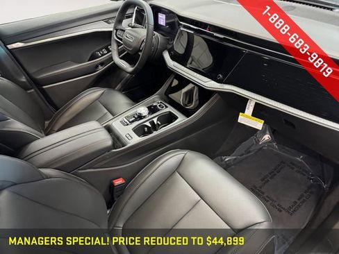 Used 2025 Jeep Wagoneer S Limited image 5