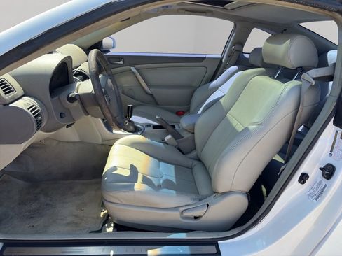 Used 2004 INFINITI G35 Coupe w/ Premium Pkg RWD image 9