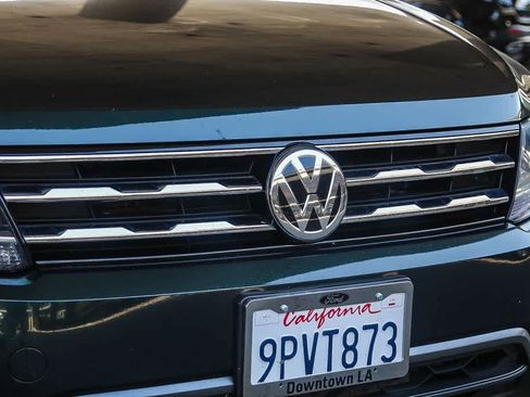 Used 2019 Volkswagen Tiguan SE w/ Panoramic Sunroof Package AWD/4WD image 6