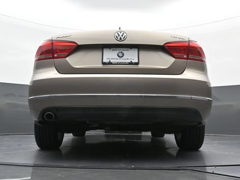 Used 2015 Volkswagen Passat TDI SEL Premium FWD image 26