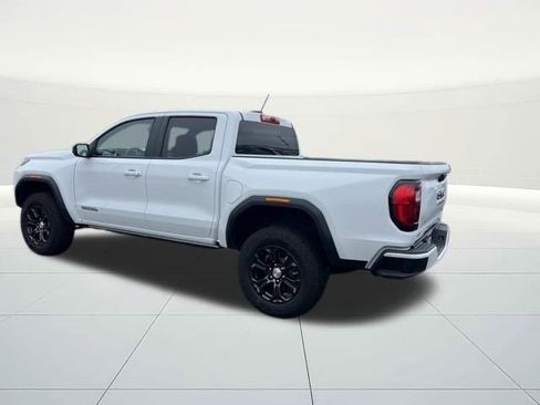 Certified 2024 GMC Canyon Elevation image 3