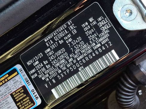 Used 2024 Kia Telluride SX Prestige w/ Towing Package image 41