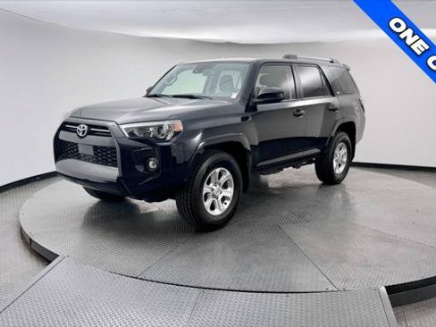 Used 2024 Toyota 4Runner SR5 RWD image 2