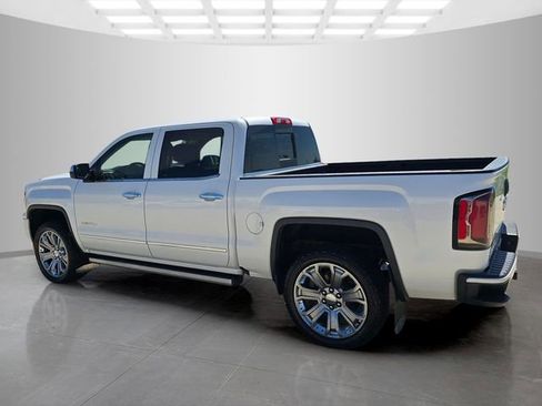 Used 2018 GMC Sierra 1500 Denali w/ Denali Ultimate Package AWD/4WD image 9