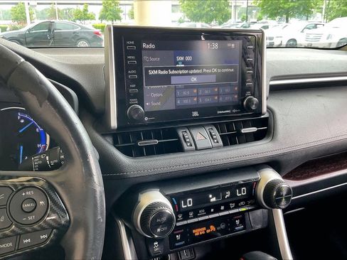 Used 2020 Toyota RAV4 Limited w/ Limited Grade Weather Package AWD/4WD image 6