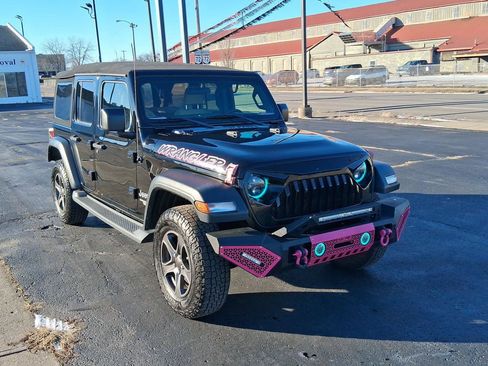 Used 2018 Jeep Wrangler Unlimited Sport S image 1