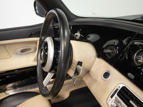 Used 2000 BMW Z8 RWD image 46