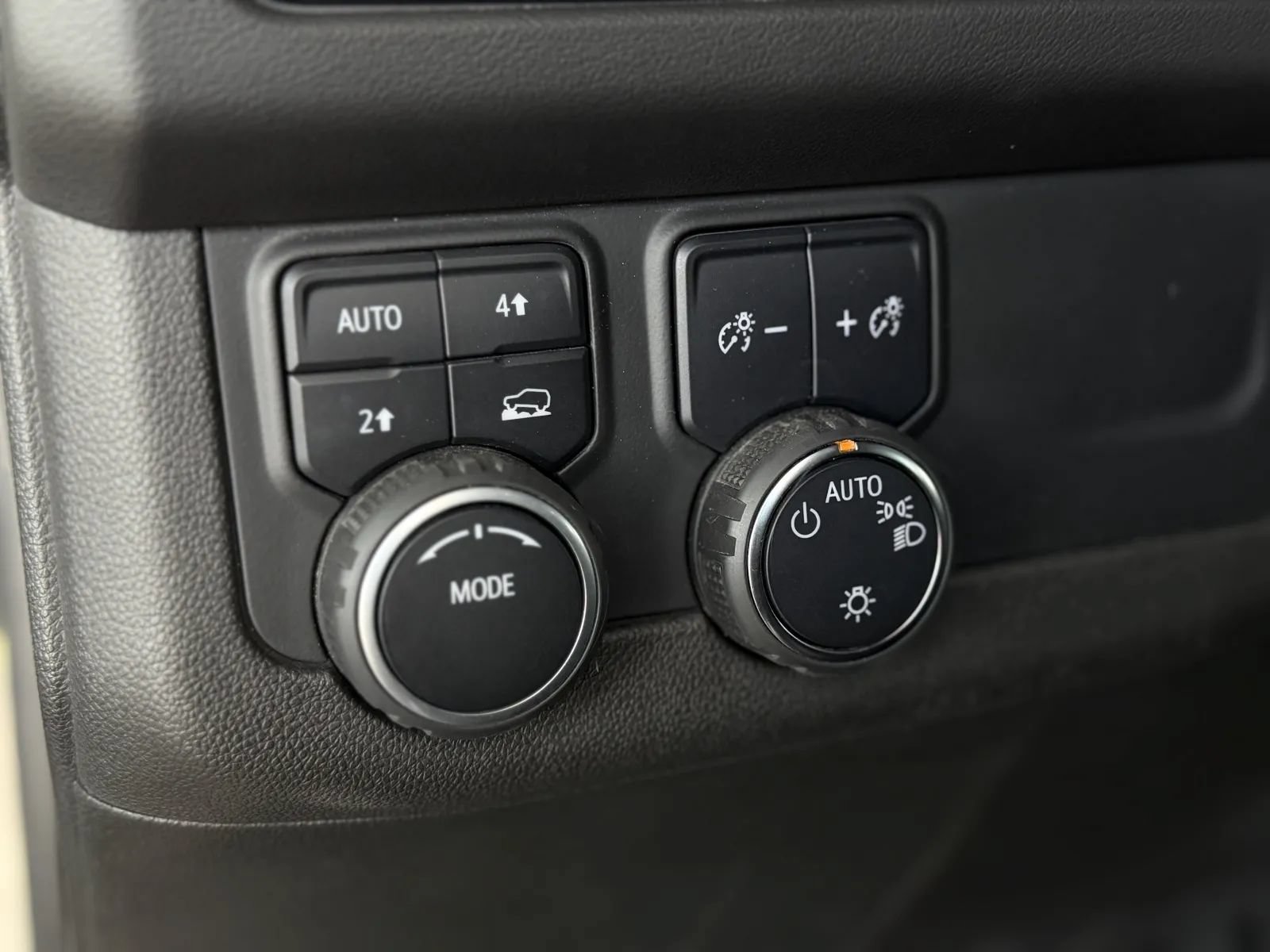 Used 2022 Chevrolet Tahoe RST AWD/4WD image 29