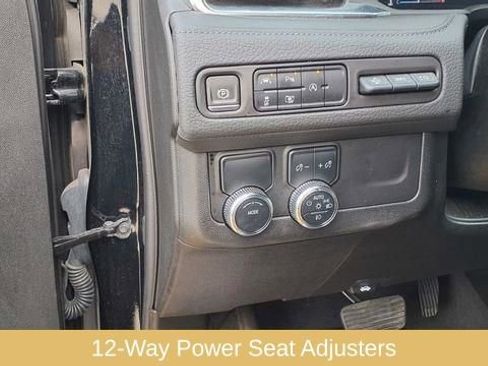 Used 2024 GMC Yukon XL Denali image 32