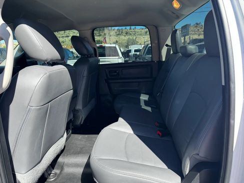 Used 2018 RAM 2500 Tradesman w/ Chrome Appearance Group AWD/4WD image 13