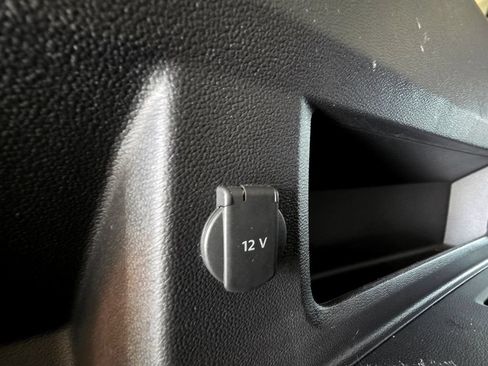Used 2023 Volkswagen Atlas SE AWD/4WD image 13