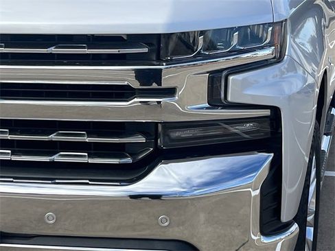 Used 2020 Chevrolet Silverado 1500 LTZ image 9