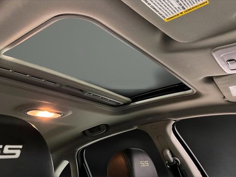 Used 2006 Chevrolet Impala SS w/ Convenience Package image 26