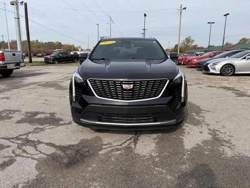 Used 2023 Cadillac XT4 Premium Luxury image 2