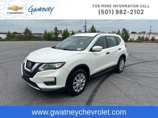 Used 2017 Nissan Rogue S image 1