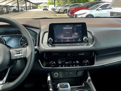 Used 2021 Nissan Rogue SV FWD image 7