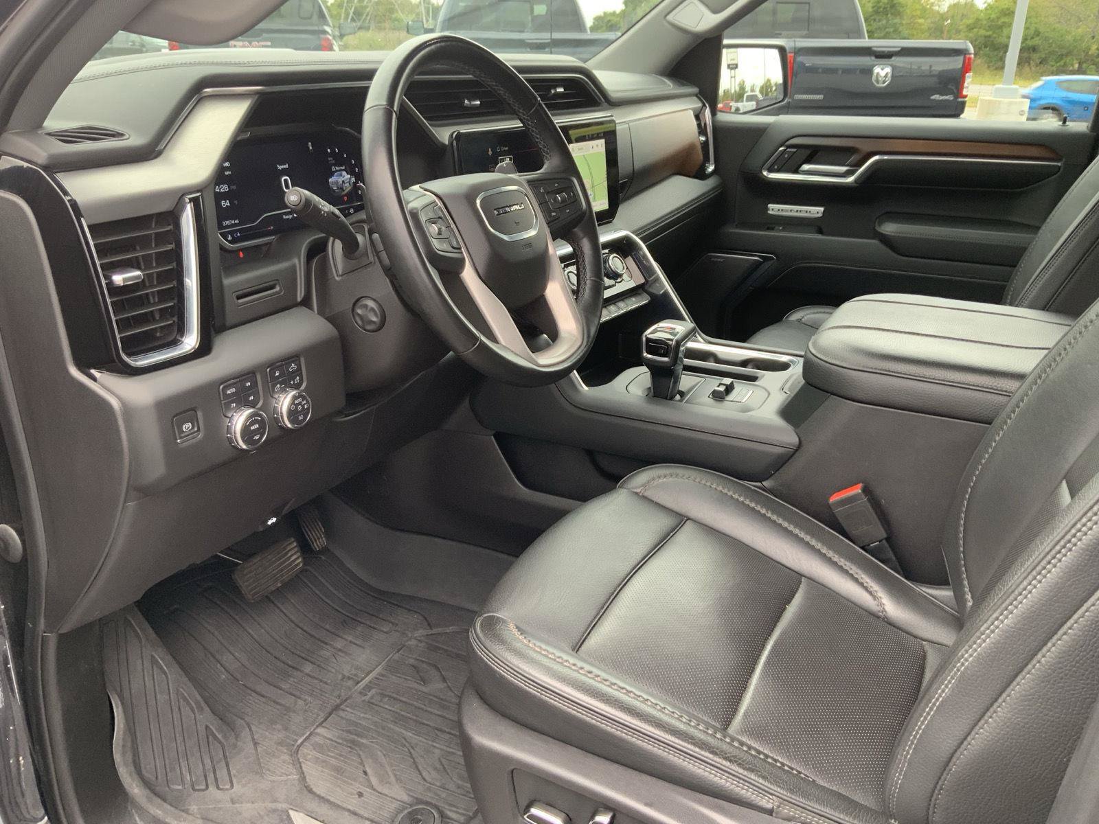 Used 2024 GMC Sierra 1500 Denali AWD/4WD image 19